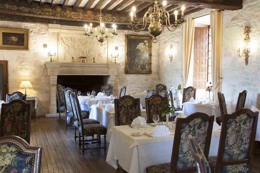 Chateau La Fleunie - Hotel Et Restaurant Condat-sur-Vezere Exterior photo