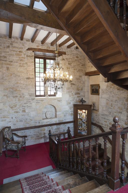 Chateau La Fleunie - Hotel Et Restaurant Condat-sur-Vezere Exterior photo