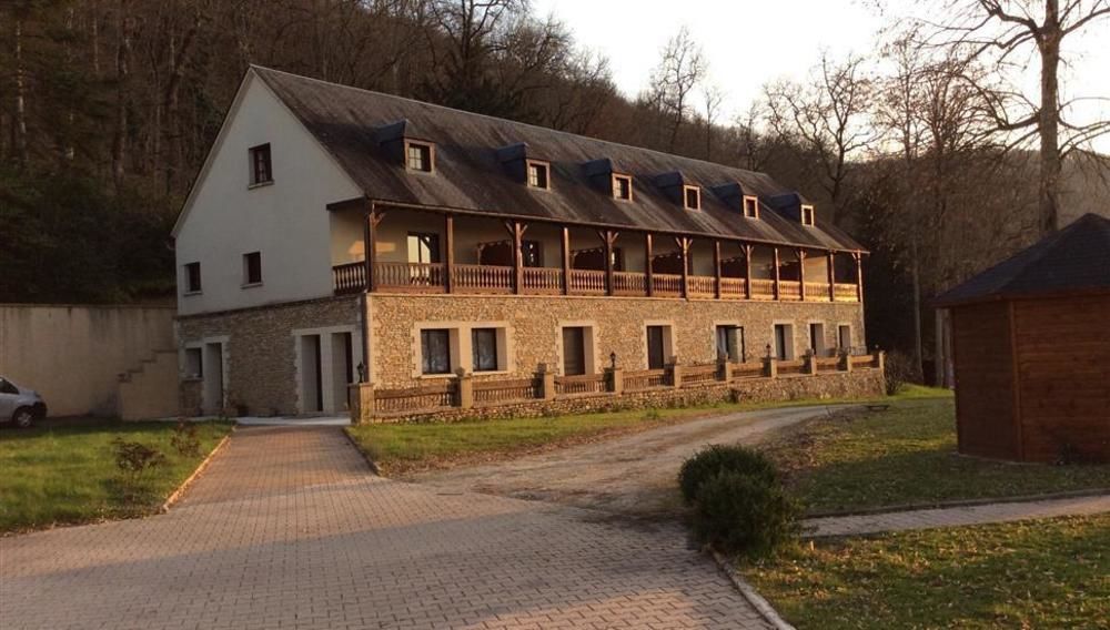 Chateau La Fleunie - Hotel Et Restaurant Condat-sur-Vezere Exterior photo